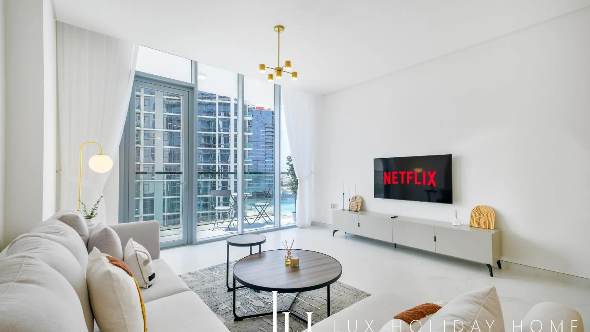דירה דובאי Lux The District One Lagoon View Suite 3