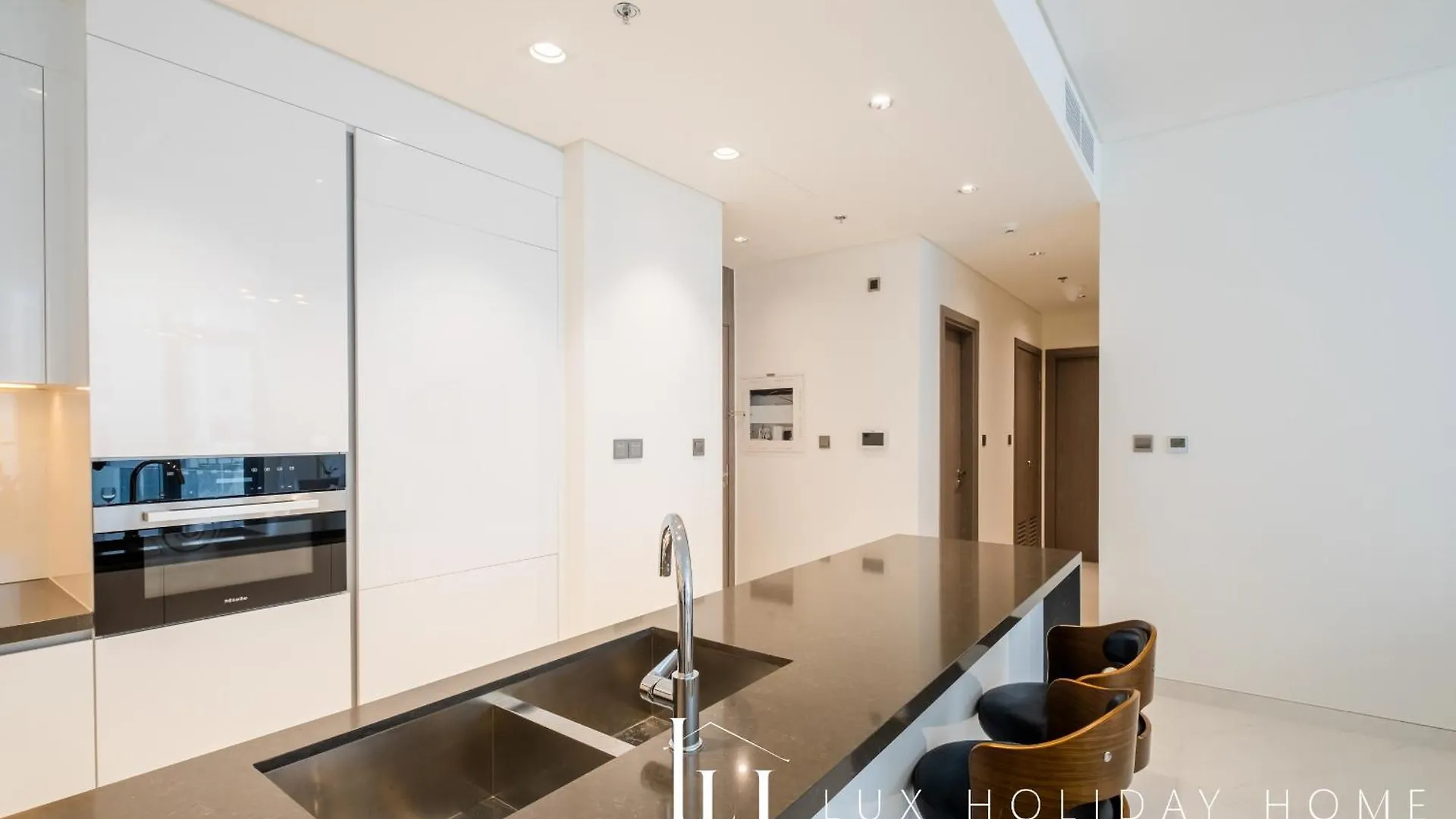 Apartment Lux The District One Lagoon View Suite 3 Dubai