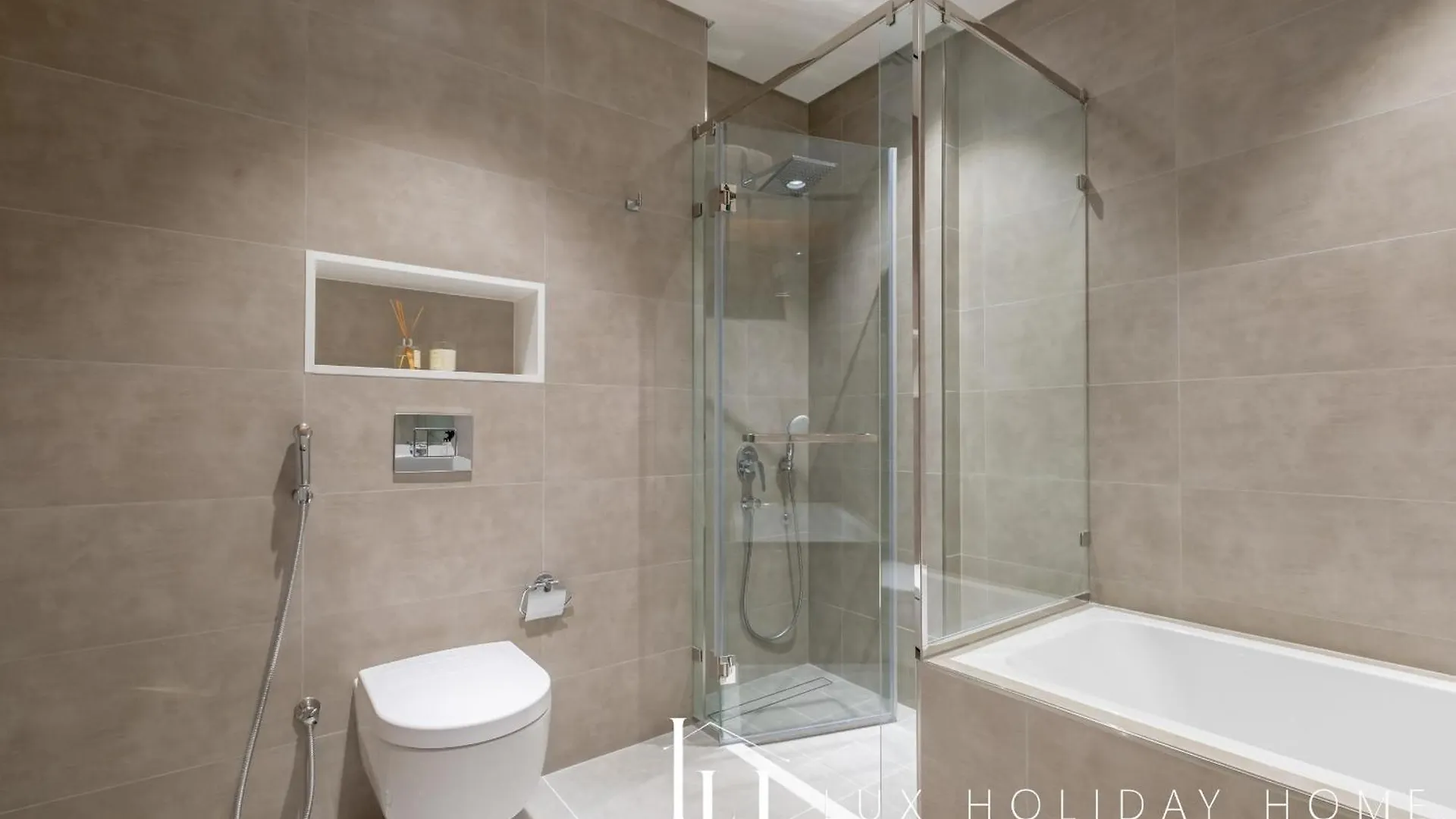 Lux The District One Lagoon View Suite 3 Dubai Apartment
